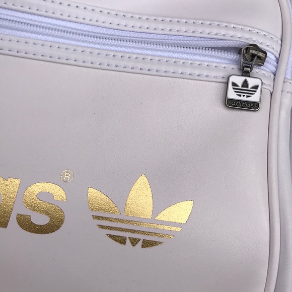 *SOLD*Adidas Crossbody Bag White & Gold - Picture 8 of 8